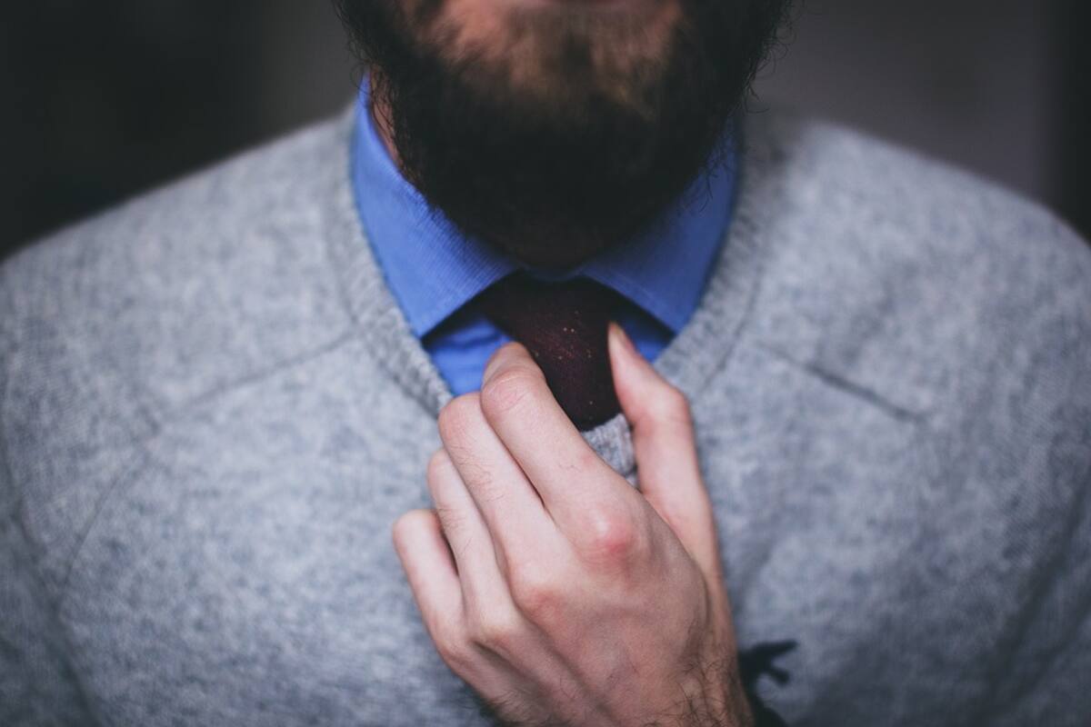 Recomiendan no usar barba para evitar coronavirus