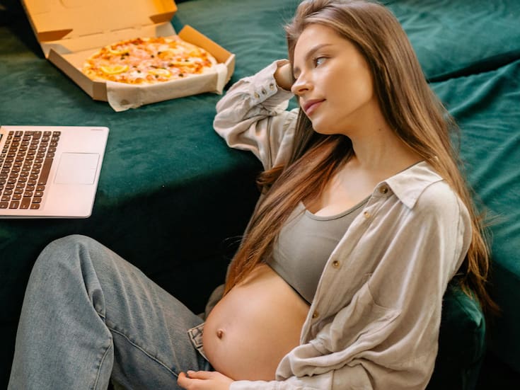 “No hagas preguntas, mi esposa está embarazada”: Hombre pide una peculiar orden de pizza y se vuelve viral