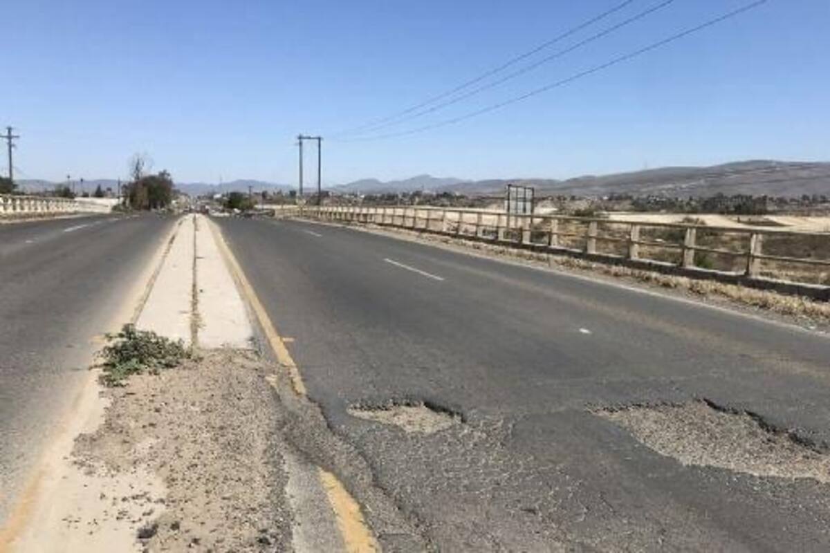 Olvidado Maneadero en infraestructura vial