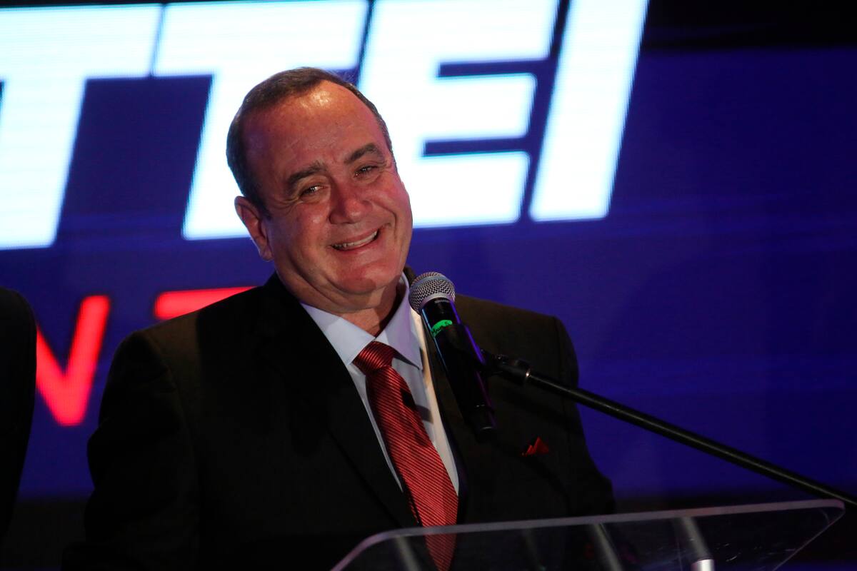 México felicita a Alejandro Giammattei tras ganar elección en Guatemala