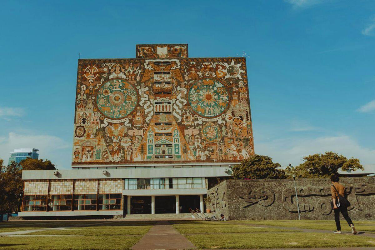 ¿Qué carrera no tuvo aspirantes aprobados en la UNAM?