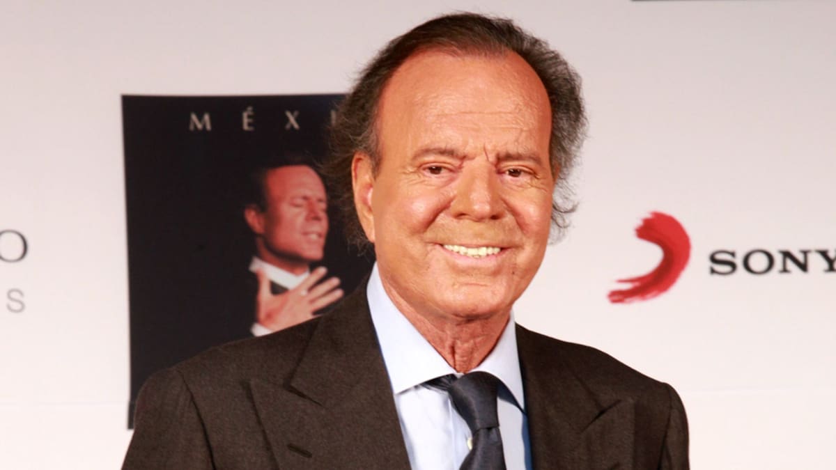 “Nunca había sentido tanta maldad”: Julio Iglesias rompe el silencio y niega acusaciones de abuso en su contra