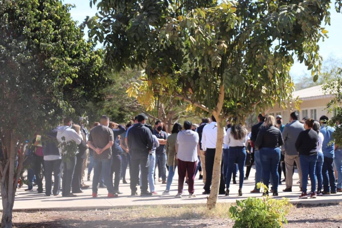 Exigen padres regreso a las aulas en escuelas de Ciudad Obregón
