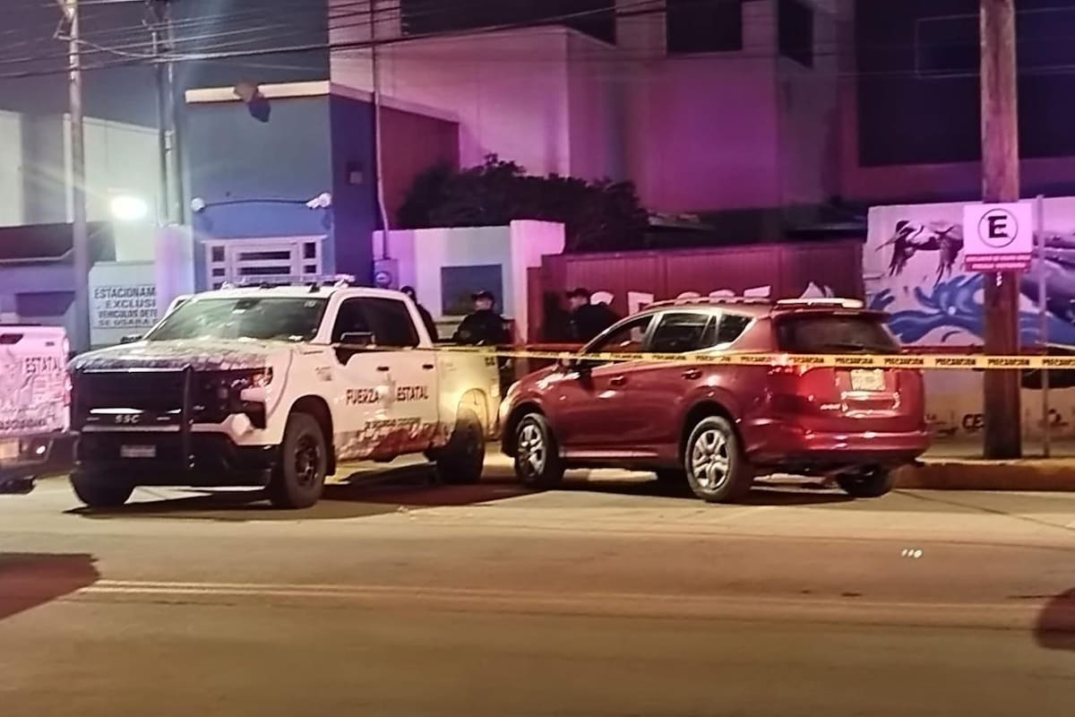 Auxilian a pareja tras ataque armado en Ensenada