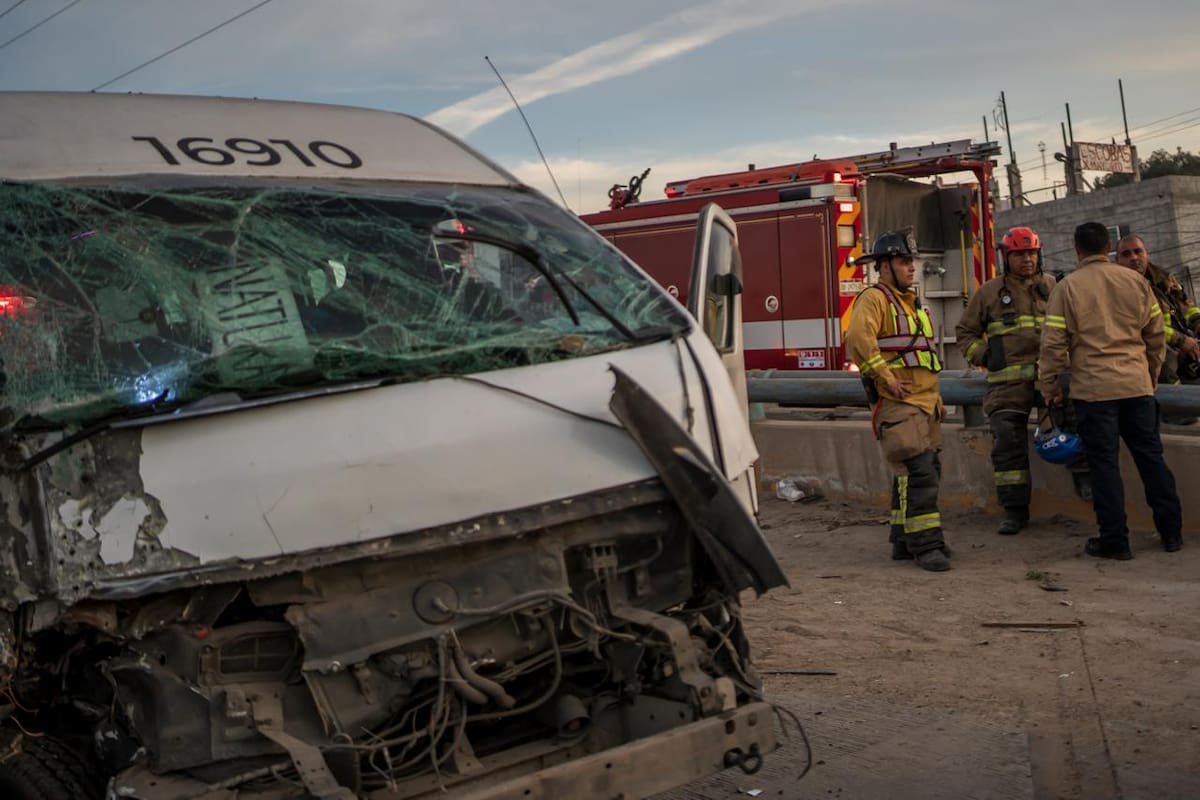 Carambola deja 18 lesionados en el bulevar 2000