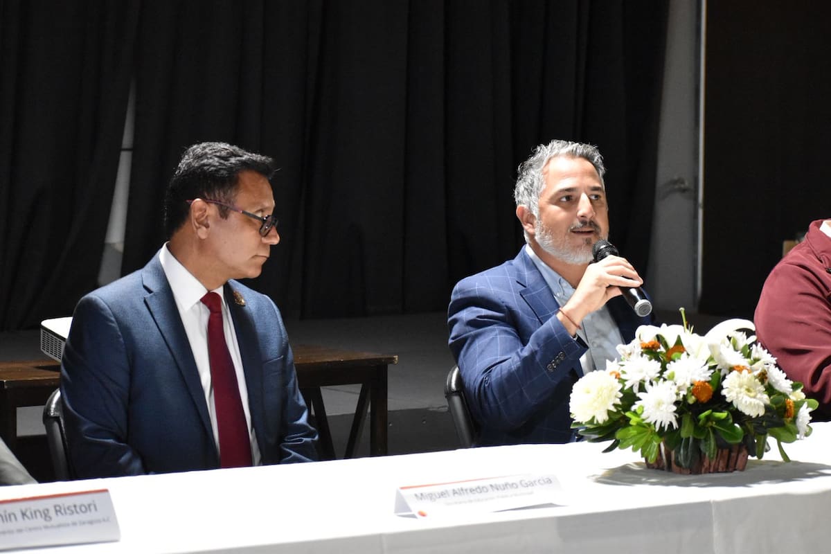 Ai Lab School anunció la entrega de un millón de becas gratuitas en inteligencia artificial para estudiantes universitarios de todo México; en Baja California se asignarán 145 mil apoyos. Foto: Cortesía