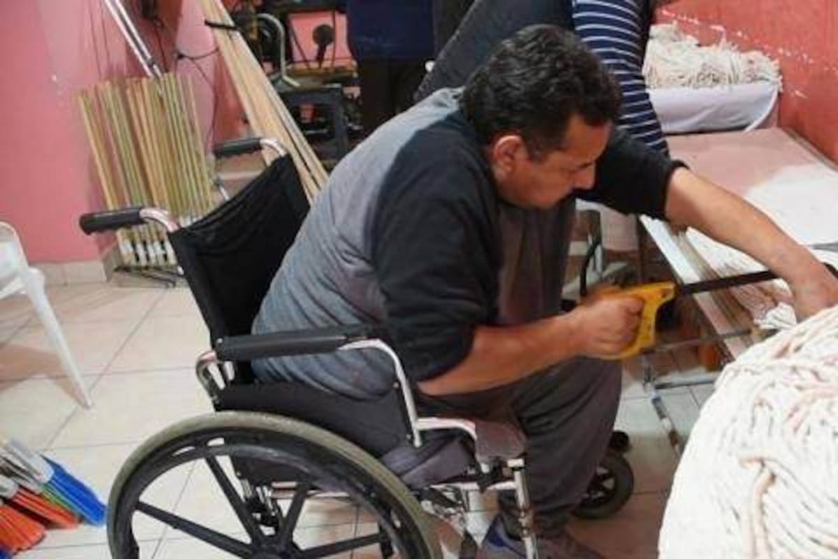 Brindarán apoyos para que personas con discapacidad emprendan