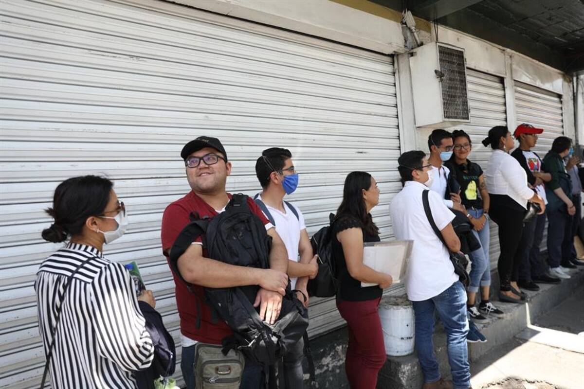 Dar prioridad a jóvenes en atención de Covid-19 es violación de derechos: Expertos