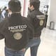 Clientes descubrieron que un bar les imponía 20% de propina obligatoria y la denuncia terminó con el negocio suspendido