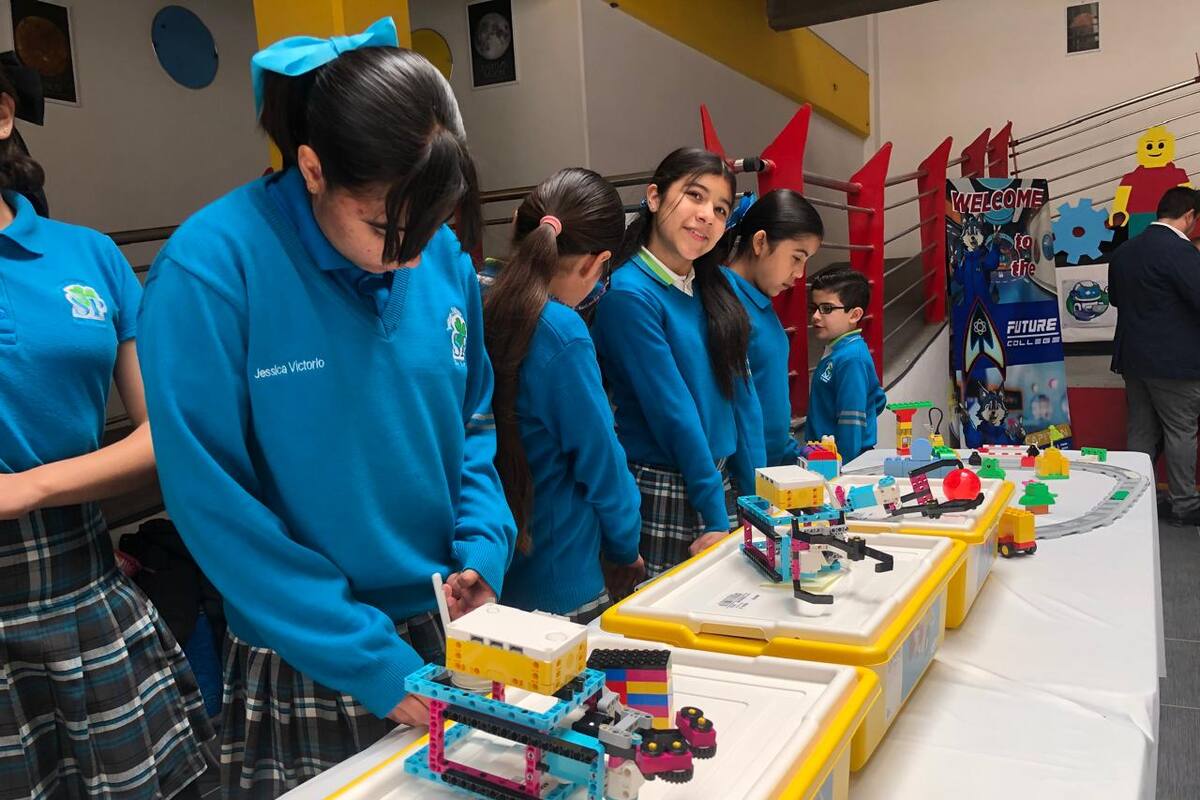 Muestra de robótica en Rosarito incentiva creatividad y destreza de estudiantes