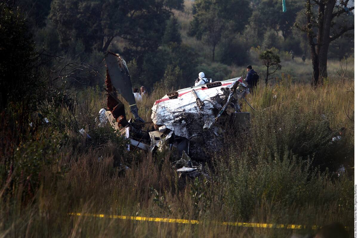 Sedena encuentra Learjet calcinado, sin tripulación ni carga, en la costa de Chiapas