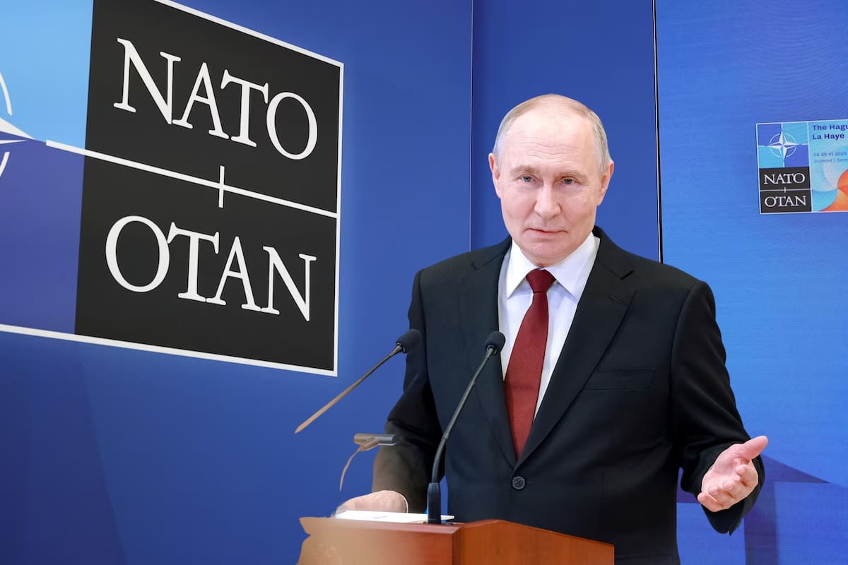 Ante la pregunta de si Rusia podría atacar a la OTAN, Putin contestó “¿para qué?” y sostuvo que hablar de una guerra con Europa es una maniobra para fabricar miedo, elevar presupuestos de defensa y financiar a Ucrania