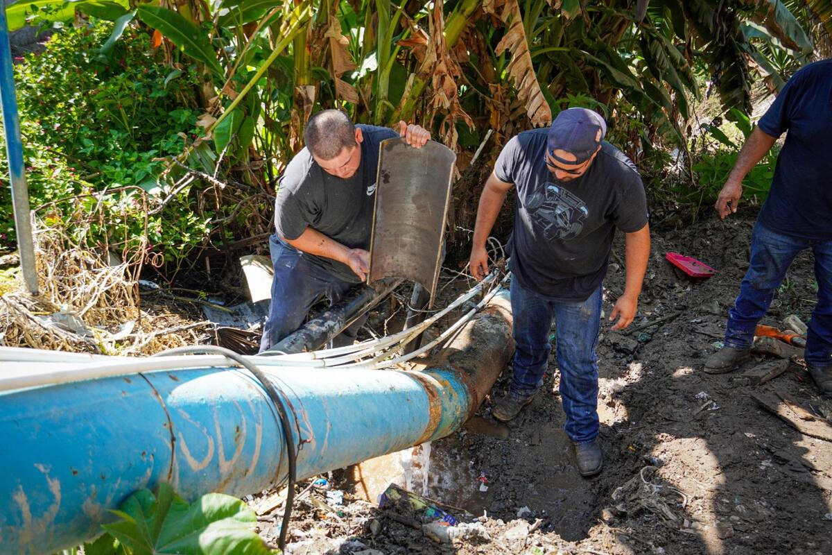 Cespe repara línea que abastece a la zona costa de Ensenada