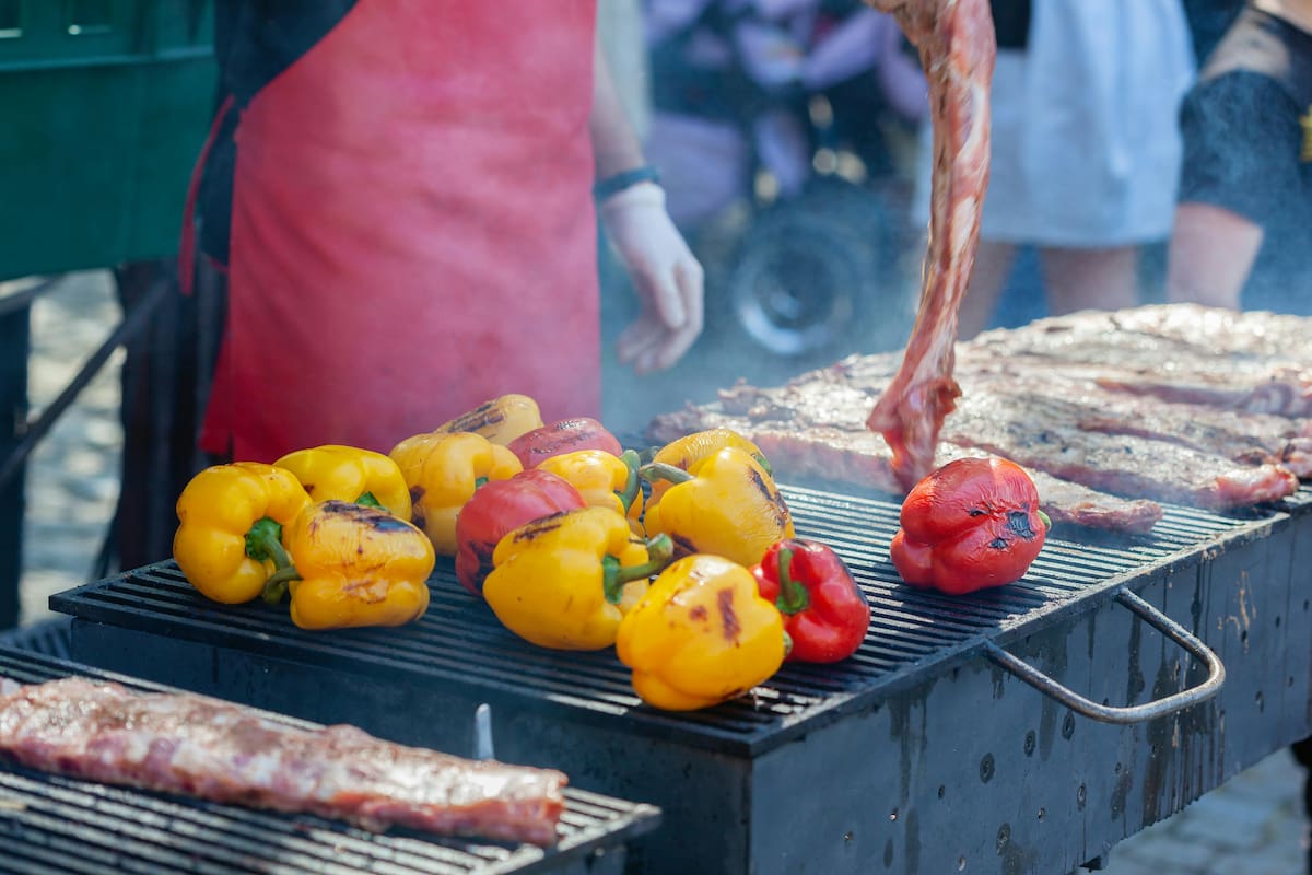 El tailgating antes de los partidos de futbol es parte de la cultura estadounidense. (Foto: Pexels)