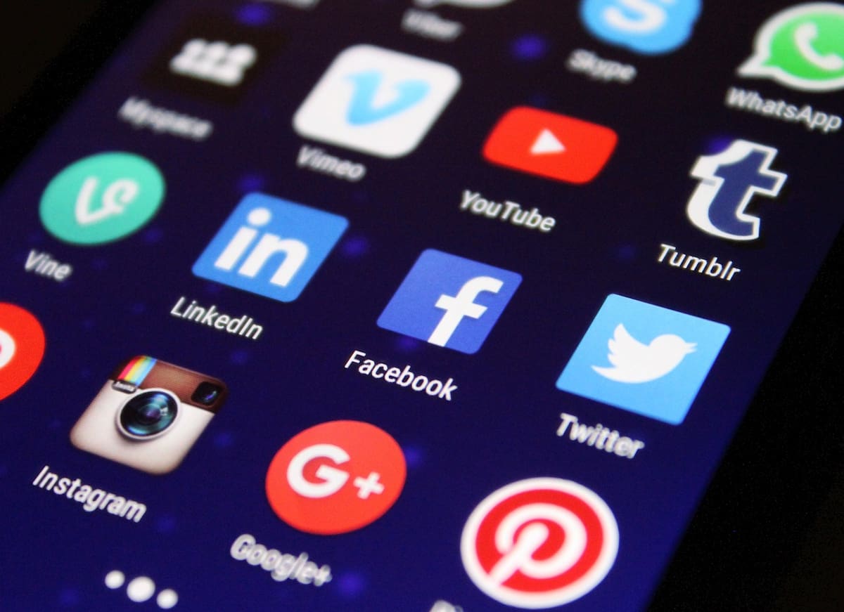 la iniciativa “Capturar y revocar”, impulsada por el Departamento de Estado, monitorea las redes sociales para ubicar personas