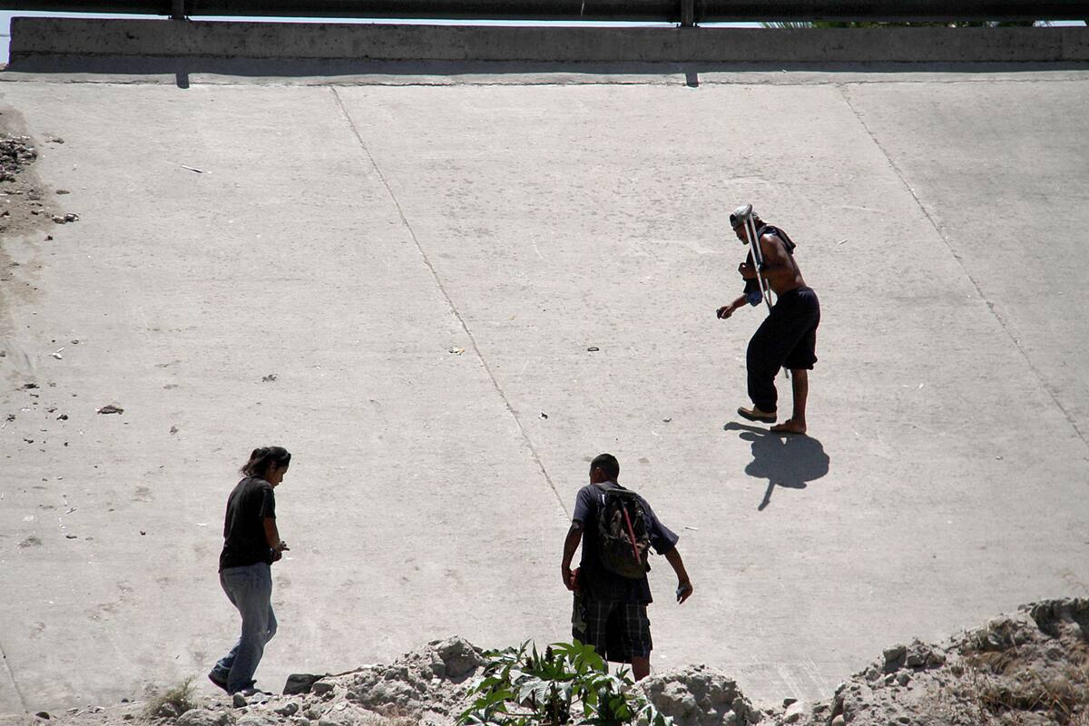 Necesario que haya filtros para mexicanos deportados de EU: Comar