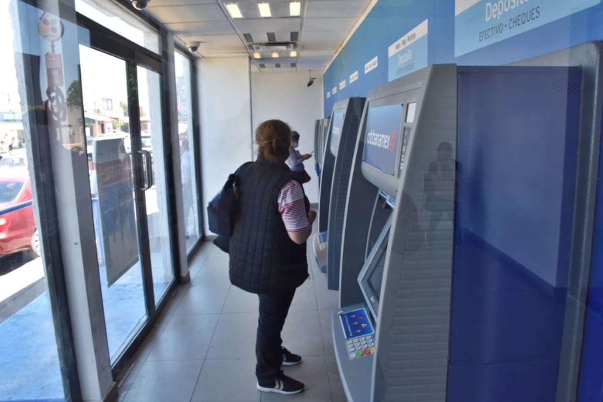 ¿Abren los bancos este lunes 12 de diciembre?