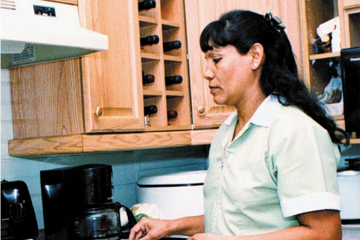 Inegi: mayoría de trabajadoras del hogar no recibieron prestaciones