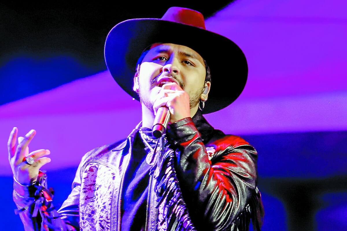 Se lleva Nodal a Tijuana en el corazón