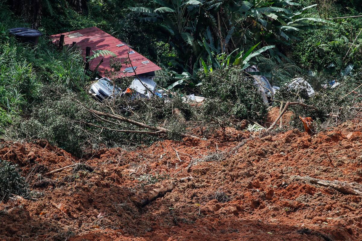 Deslave en Malasia deja al menos 18 muertos y 15 personas desaparecidas