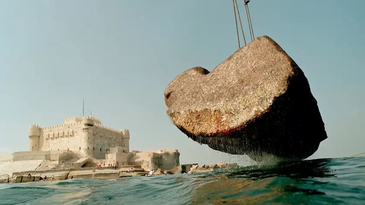 Una de las maravillas del mundo antiguo resurge: restos del Faro de Alejandría, torre de 150 metros, son recuperados desde el fondo del mar y permitirán reconstrucción virtual tras siglos bajo el agua