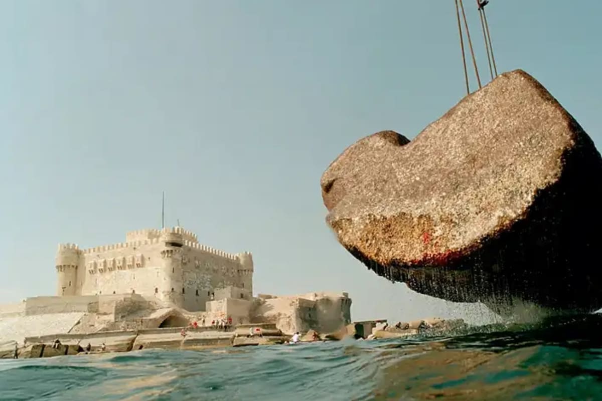 Una de las maravillas del mundo antiguo resurge: restos del Faro de Alejandría, torre de 150 metros, son recuperados desde el fondo del mar y permitirán reconstrucción virtual tras siglos bajo el agua