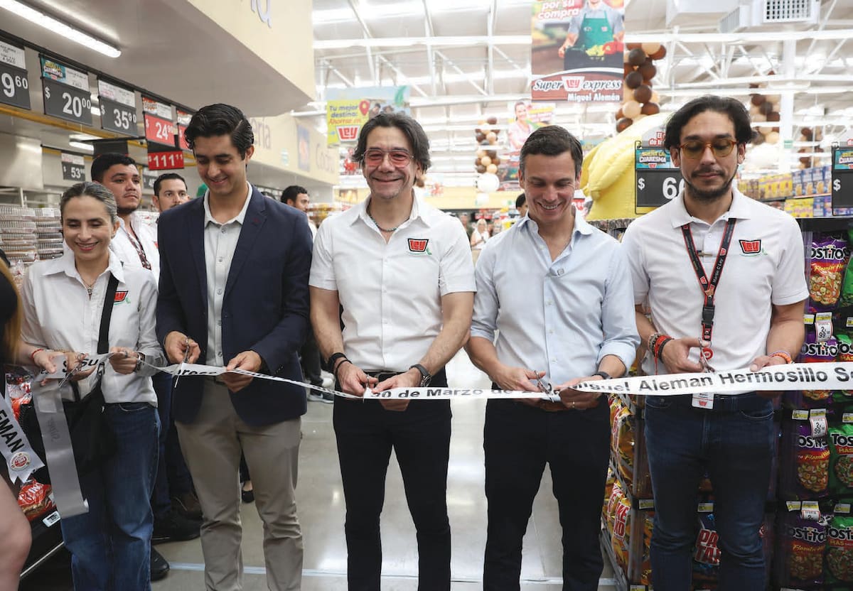 El corte de listón estuvo a cargo de Ana Cristina Herrera Ley, Raúl Yeomans Véjar, Juan Manuel Ley Bastidas, Óscar Gastélum Donnadieu y Martin Castañeda Ley.