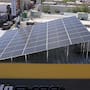Apagones y altos recibos de luz impulsan a empresarios a buscar paneles solares como solución