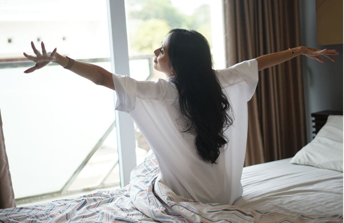 Despertar sin alarma: el hábito que expertos relacionan con un mejor descanso y menor riesgo de enfermedades | Foto: Especial (canva)