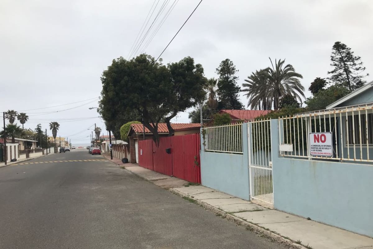 Vecinos de Rosarito en contra de instalación de restaurante de mariscos