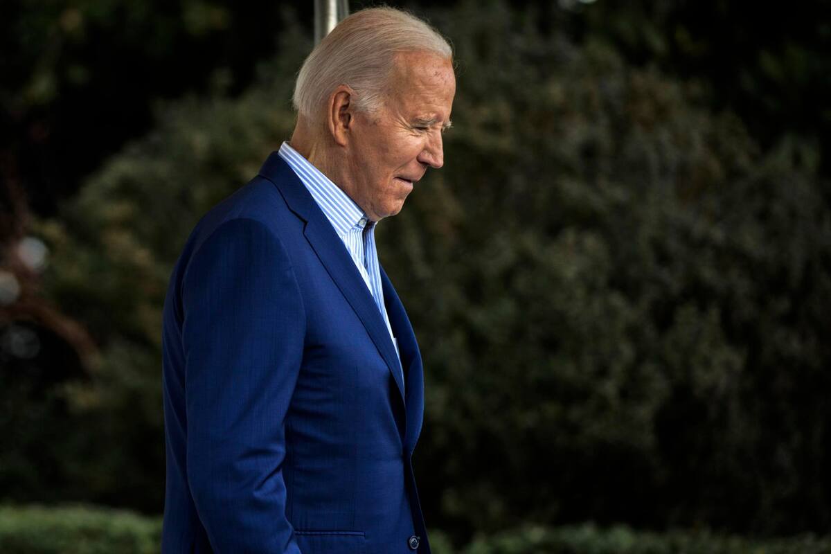 El presidente de Estados Unidos, Joe Biden, sale de la Casa Blanca para abordar el Marine One, en Washington, el sábado 27 de enero de 2024. | EFE