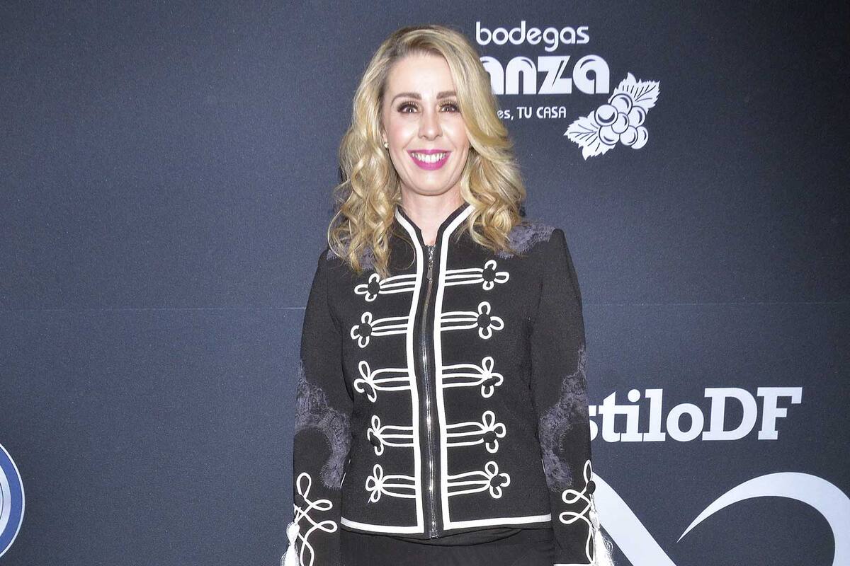 Extorsionan a Atala Sarmiento por foto íntima