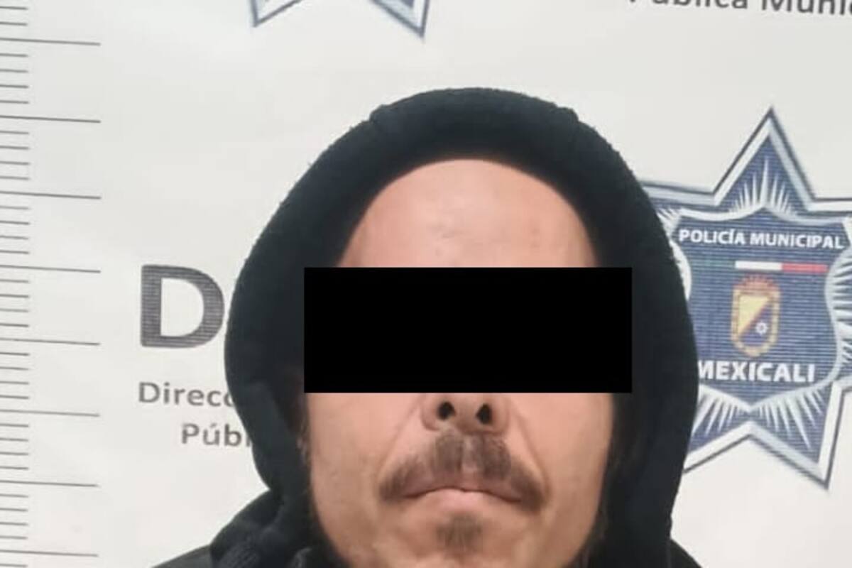 Cae con arma y moto robada tras persecución