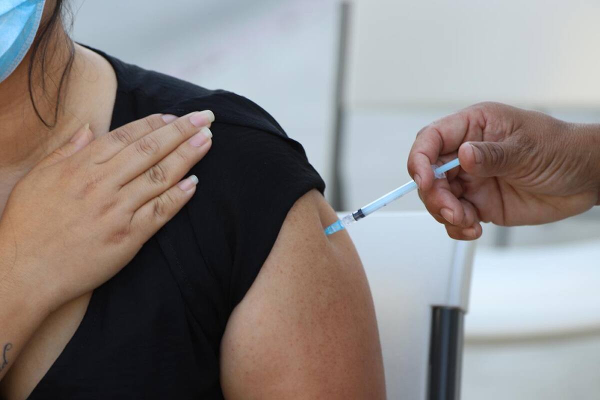 IMSS BC exhorta a aplicarse vacunas contra influenza, presente en esta temporada