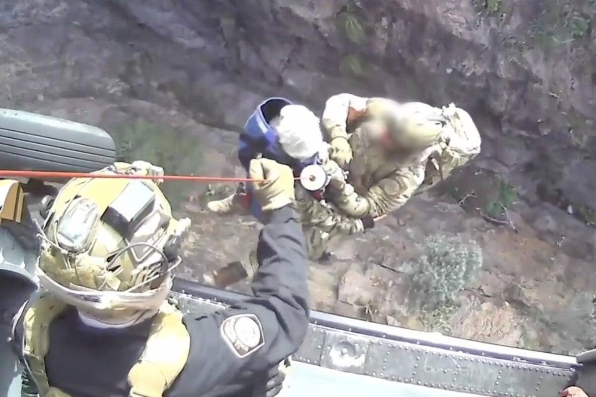 Rescatan a migrante en zona montañosa