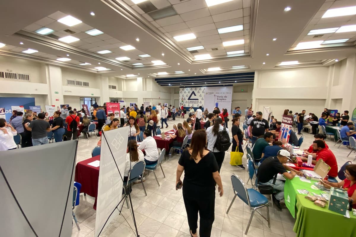 Participan alrededor de 46 empresas en feria de empleo inclusiva