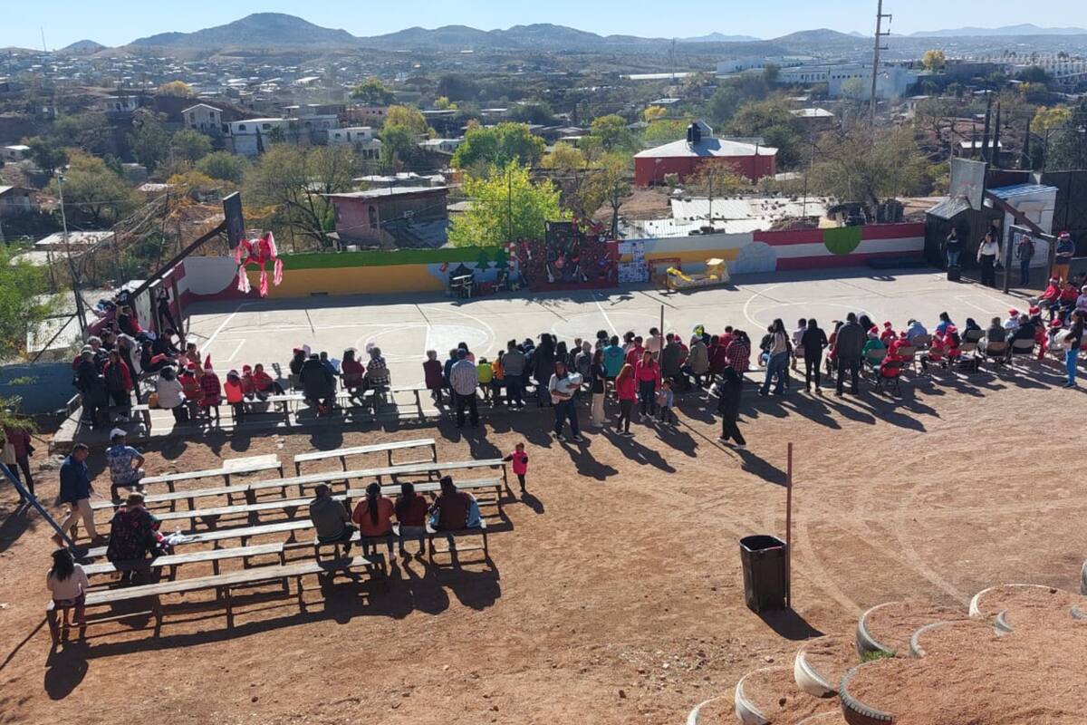 Llegan a Nogales 40 familias de Guerrero a solicitar albergue tras “Otis”