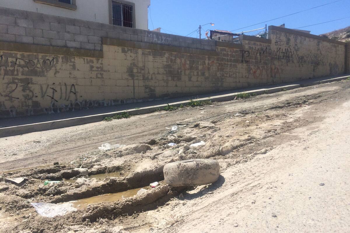 Piden limpiar pluviales en Urbi Villa del Prado