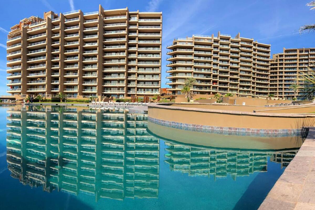 Niña fallece tras caer desde 10 metros en complejo de condominios en Puerto Peñasco
