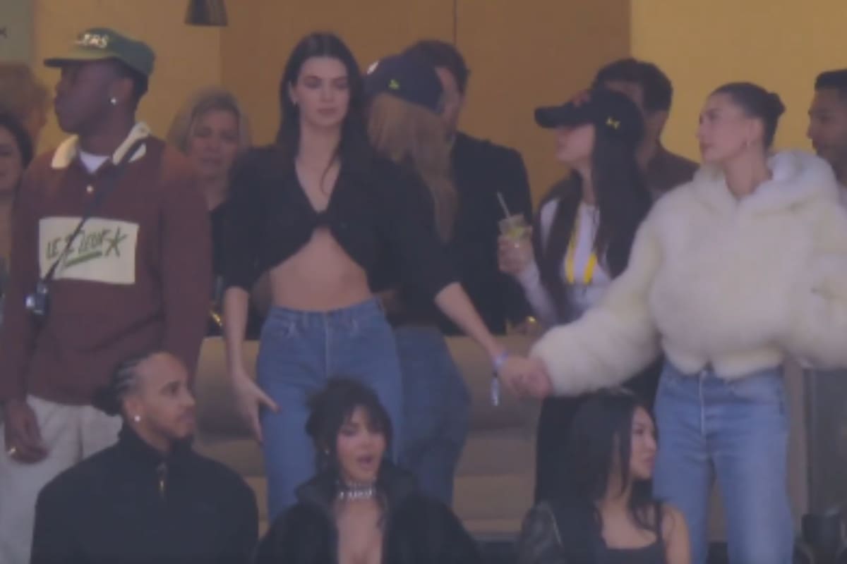 Así se volvió tendencia Kendall Jenner por su “perreo triste” durante el show del Super Bowl de Bad Bunny