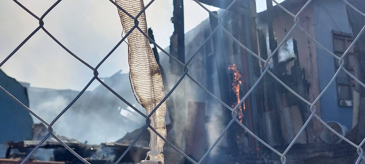 El incendio se registró sobre la calle Júpiter.