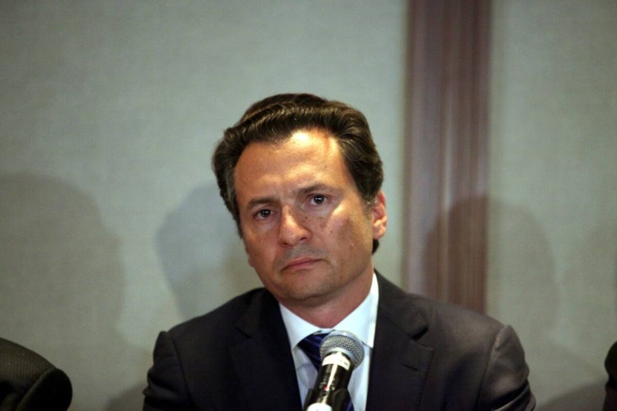 Inhabilitan a Emilio Lozoya por no declarar 1 mdp