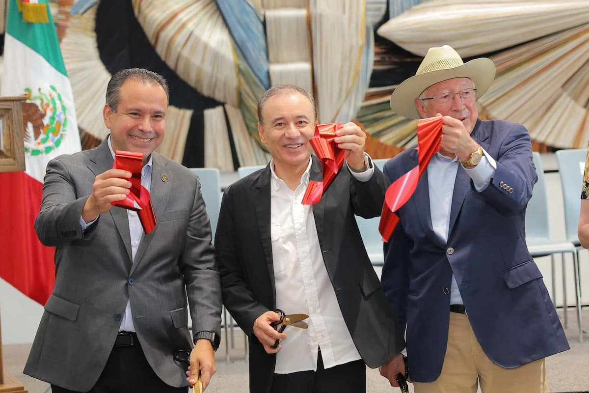 El embajador Ken Salazar inaugura el nuevo consulado de Estados Unidos en Hermosillo