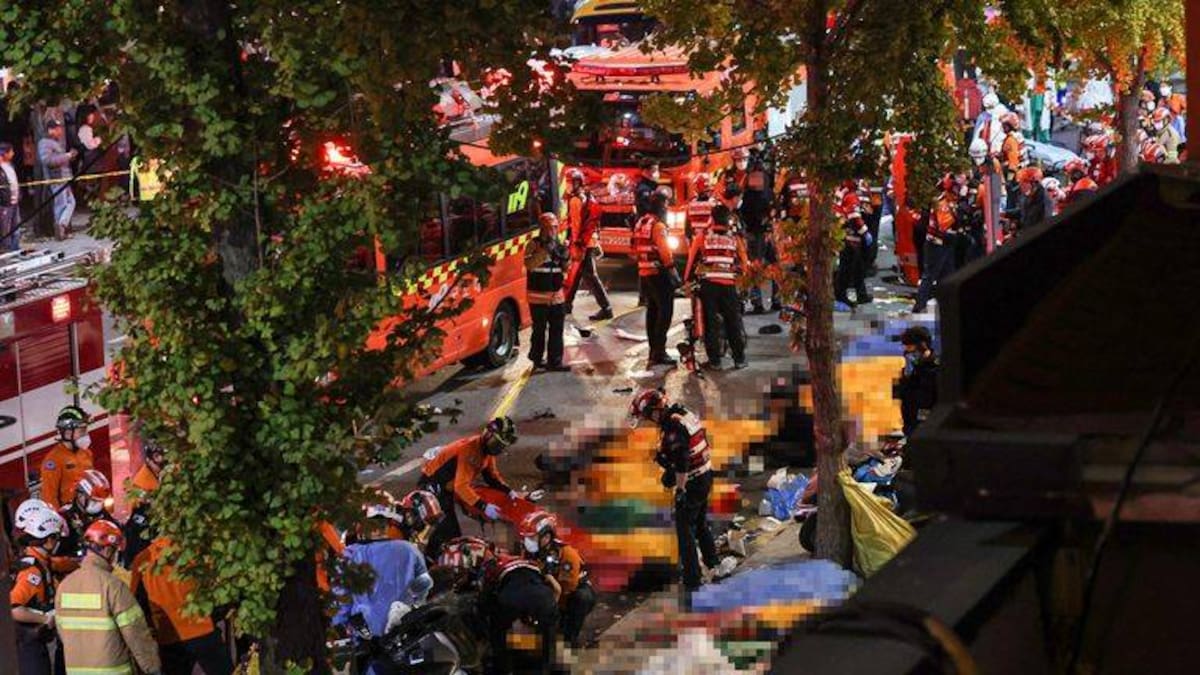 Más de 150 muertos por estampida en Itaewon durante las fiestas de Halloween en Seúl. FOTO: AP