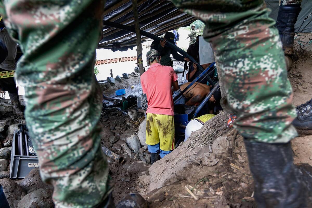 Rescatan los cuerpos de los 11 mineros atrapados en Colombia tras 24 días de labores