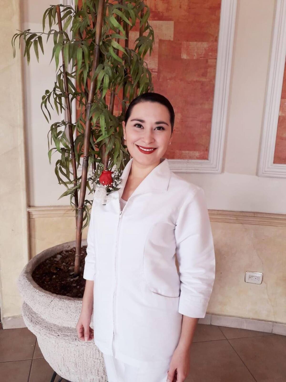 Angélica Higuera Grijalva se siente feliz cuando ve a sus pacientes salir adelante.