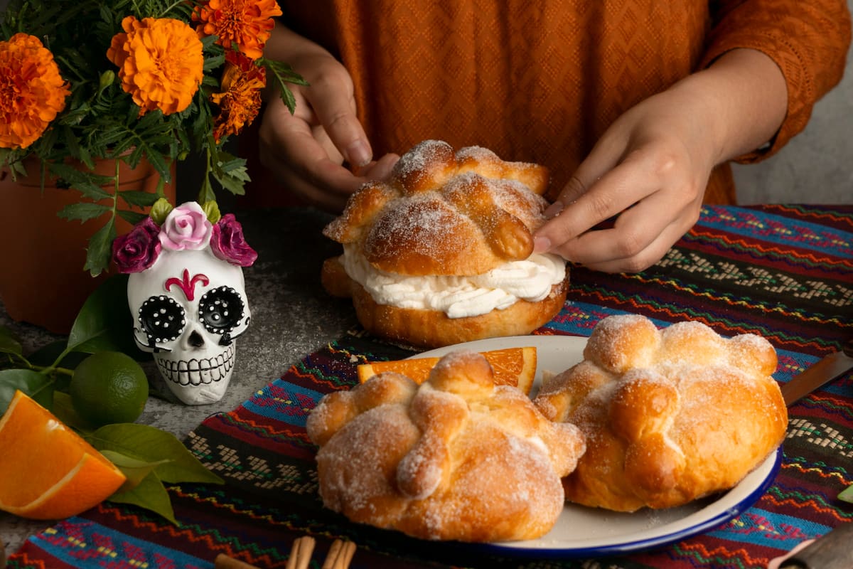 Pan de muerto dejará derrama económica de mil millones de pesos, estima Cámara de la Industria Panificadora