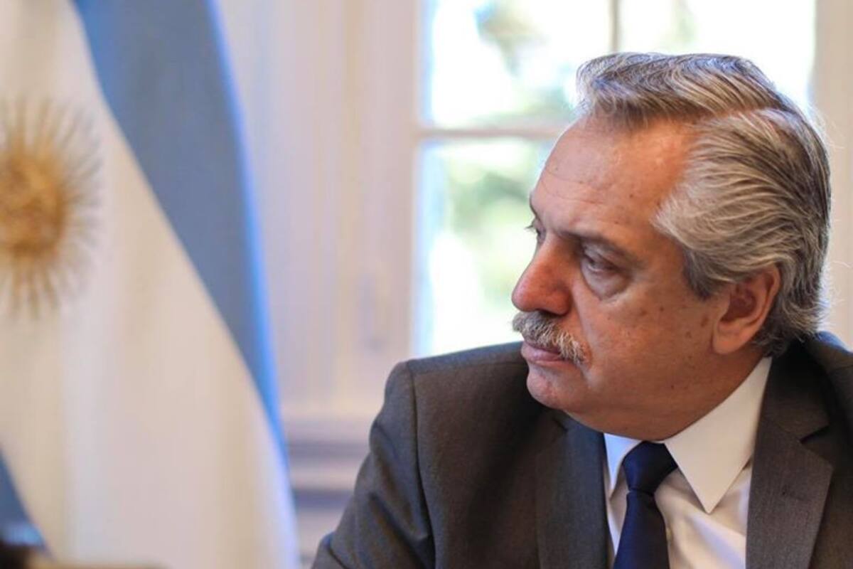 Decreta Gobierno de Argentina congelar tarifas de internet, televisión de paga y telefonía