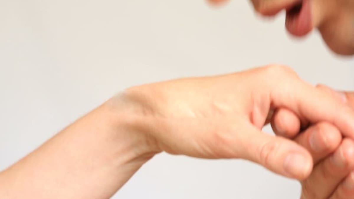 Amas de casa llegaron a besar la mano de Julio Regalado, cuenta uno de los actores que lo interpretó.