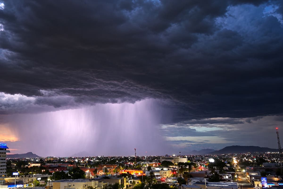 Sonora tendrá cuatro días de lluvias por el monzón mexicano y el jueves llegará el episodio más intenso, con acumulados de hasta 150 milímetros en la zona centro, mientras el SMN mantiene temperaturas de 40 a 45 grados